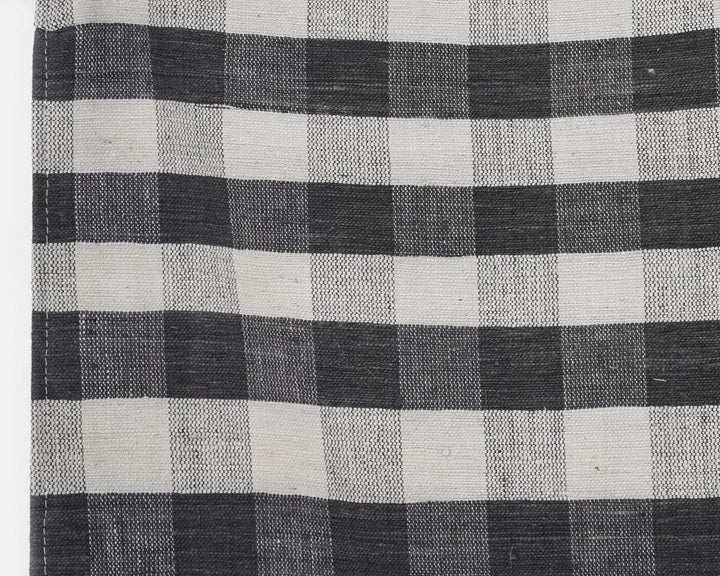 Black Kilim Rug 5' x 7' 7" | No. VR64130