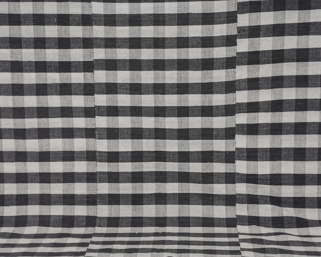 Black Kilim Rug 5' x 7' 7" | No. VR64130