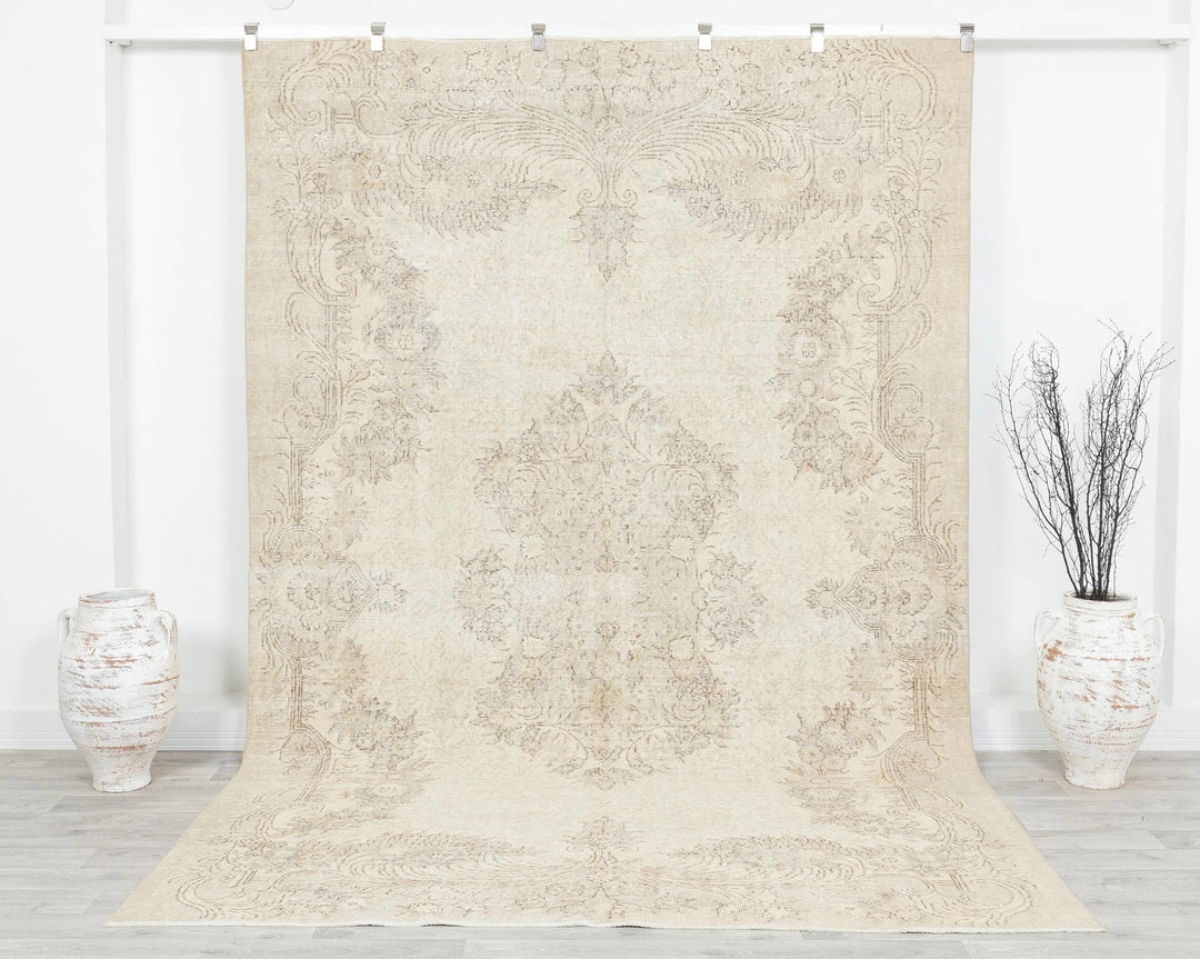 Beige Turkish Oushak Rug 6'11" x 10'2" Hand-Knotted | No. VR64236