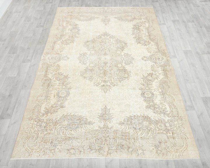 Beige Turkish Oushak Rug 6'11" x 10'2" Hand-Knotted | No. VR64236