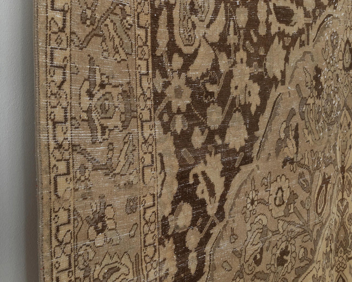 Beige Turkish Oushak Rug 7' x 10' 6" Hand-Knotted close-up