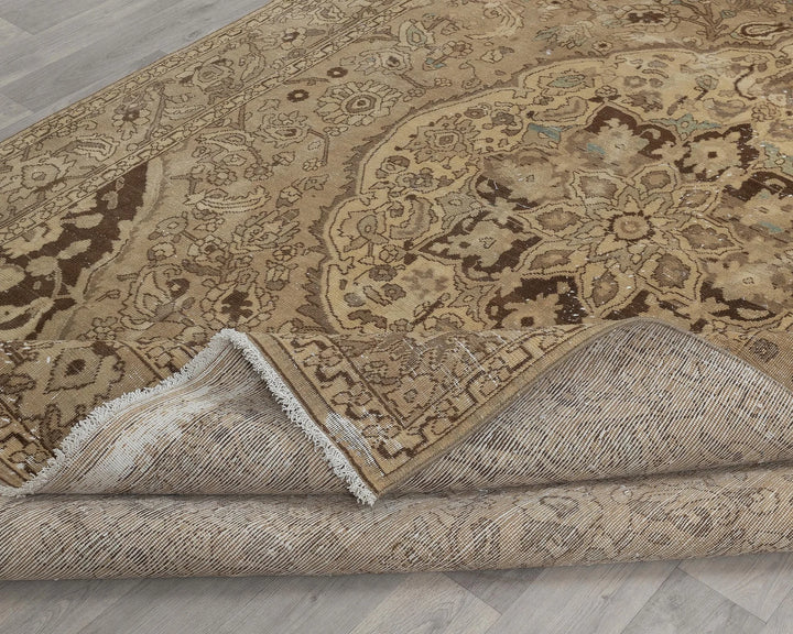 Beige Turkish Oushak Rug 7' x 10' 6" Hand-Knotted texture
