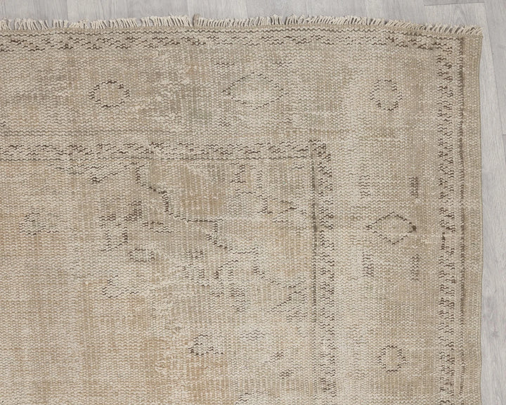 Beige Turkish Oushak Rug 6' 11" x 9' 11" Hand-Knotted | No. VR64270
