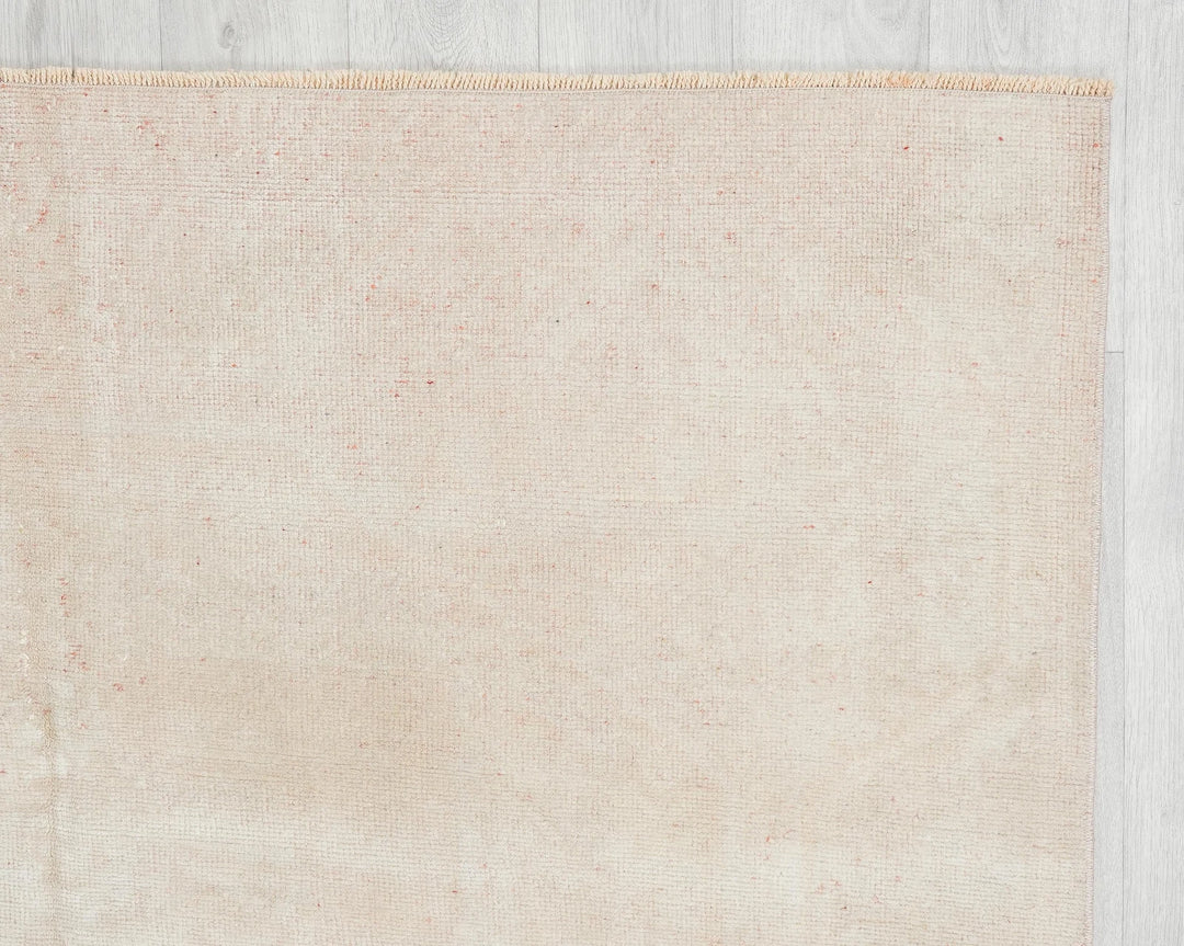 Beige Turkish Oushak Rug 4' 9" x 7' 10" Hand-Knotted | No. VR64343
