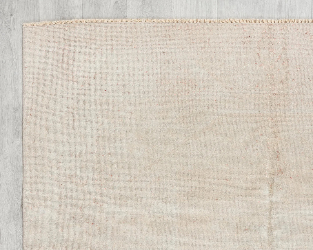 Beige Turkish Oushak Rug 4' 9" x 7' 10" Hand-Knotted | No. VR64343