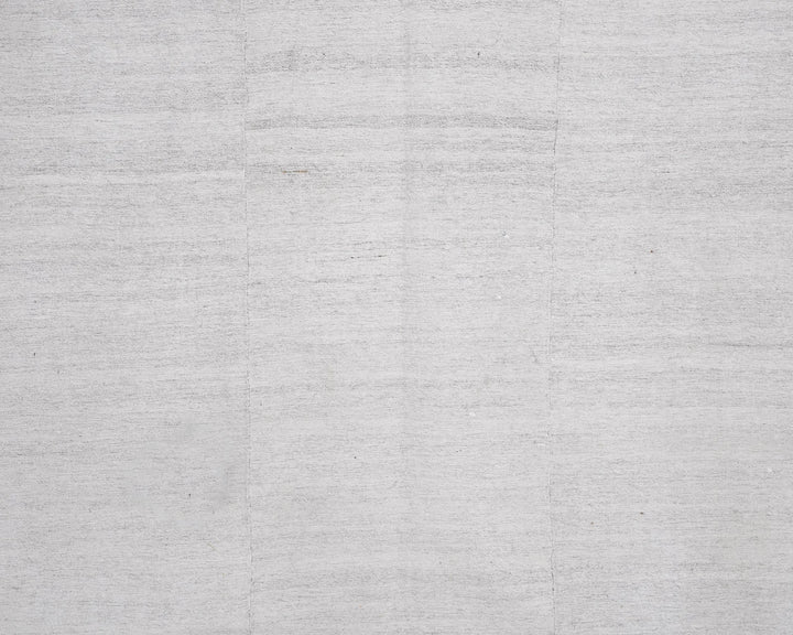White Kilim Rug 6' 4" x 8' 11" | No. VR64425