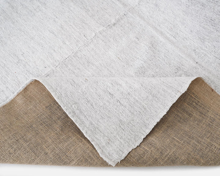 White Kilim Rug 6' 4" x 8' 11" | No. VR64425