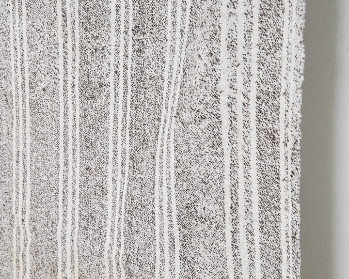 Gray Kilim Rug 4' 7" x 9' 4" | No. VR64555