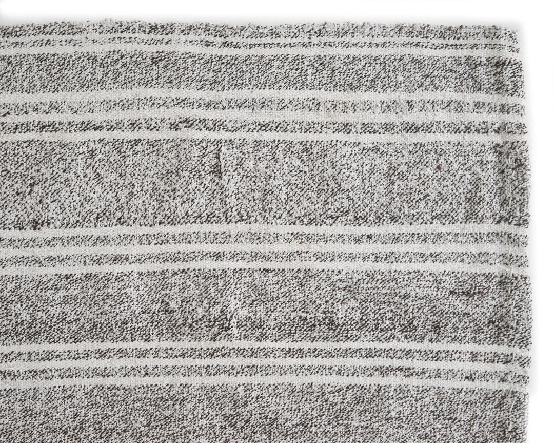 Gray Kilim Rug 4' 7" x 9' 4" | No. VR64555