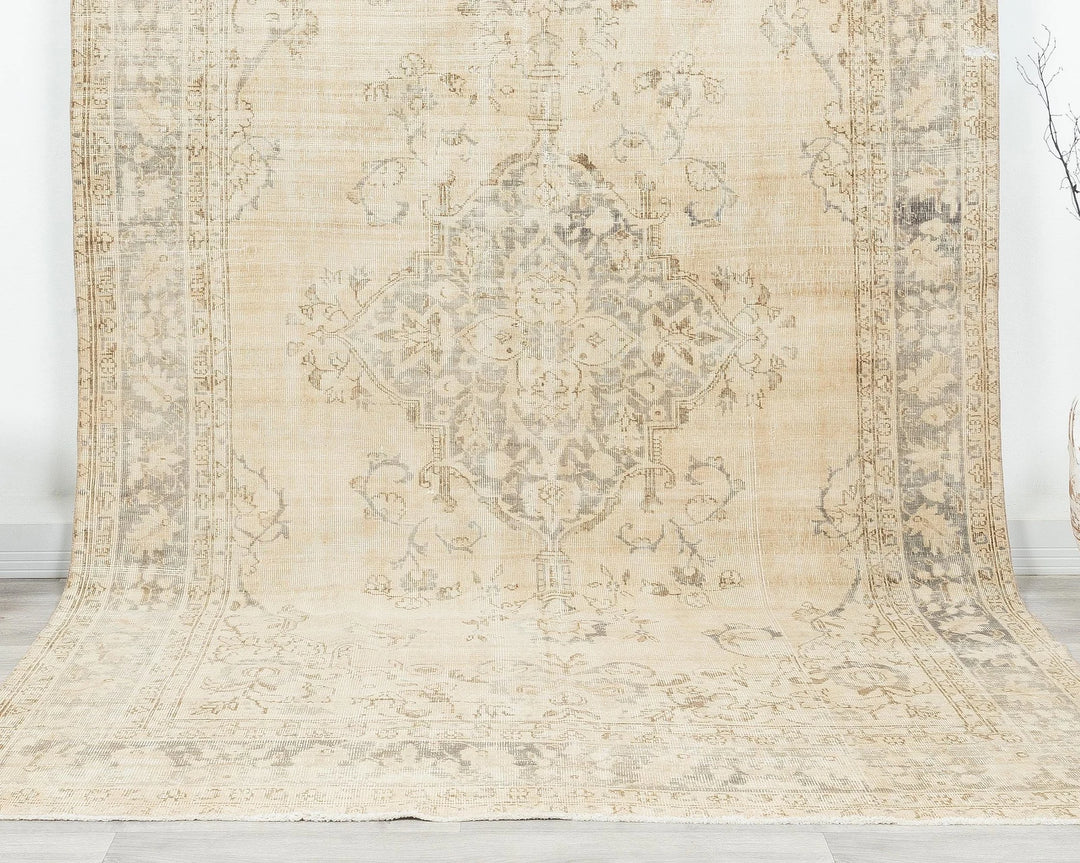 Multicolor Turkish Oushak Rug 6' 3" x 9' 9" Hand-Knotted | No. VR64918