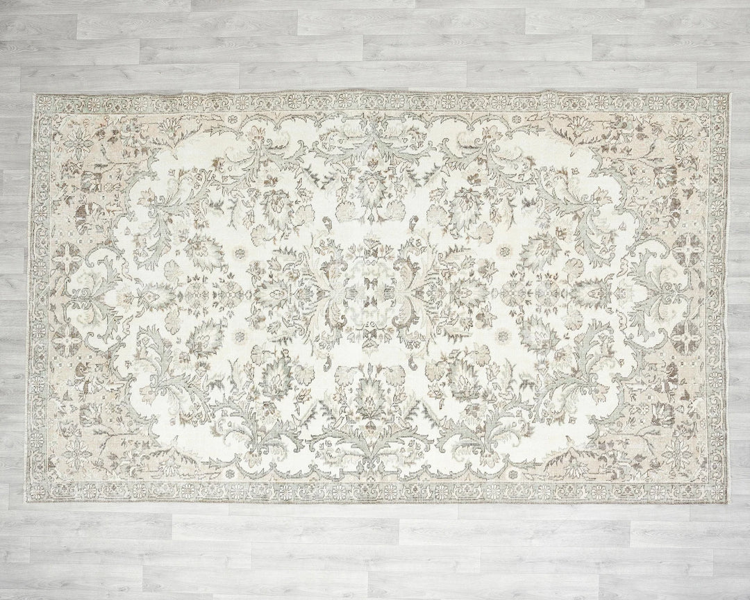 Beige Oushak Rug 6' 4" x 10' 1" | No. VR64954
