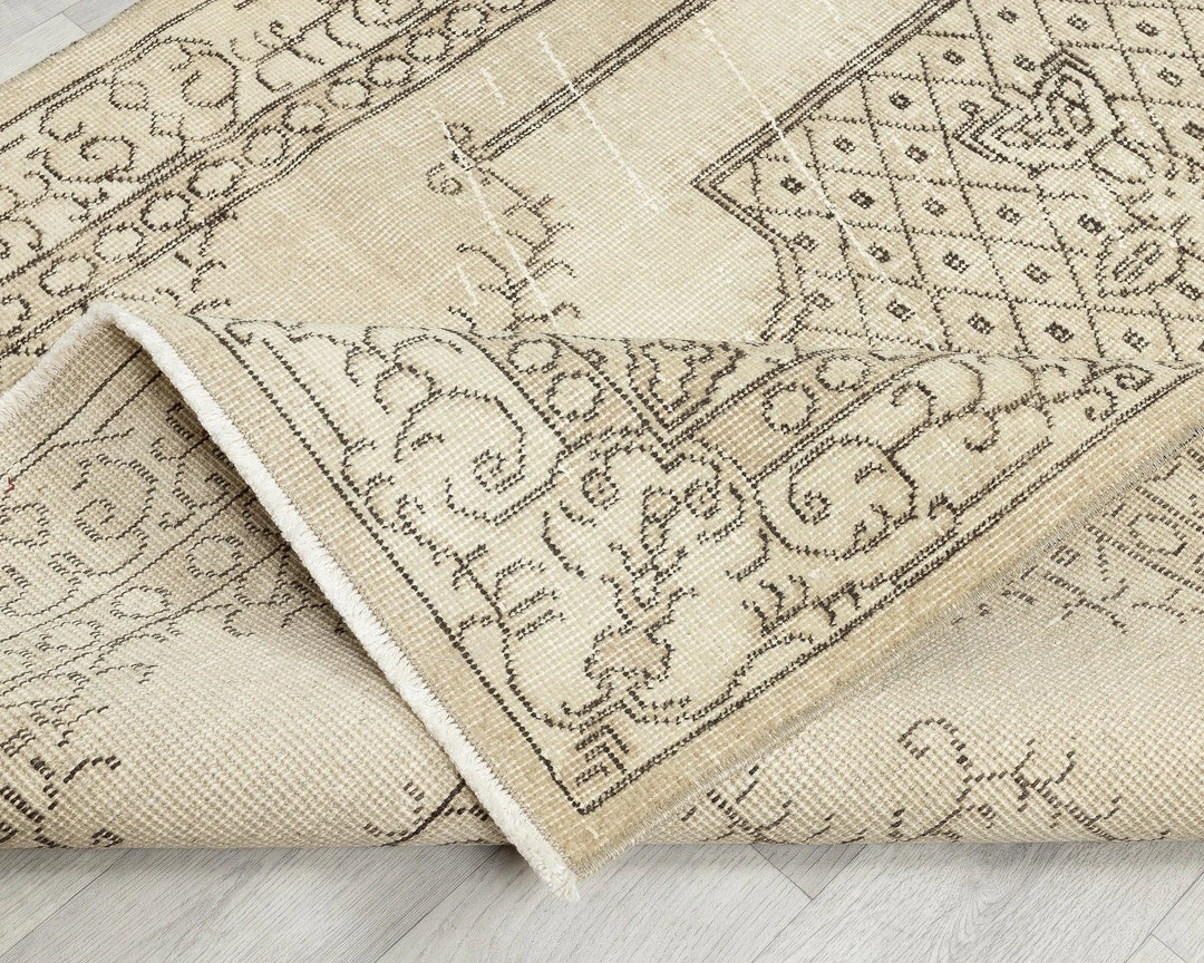 Beige Turkish Oushak Rug 6'9" x 3'9" Hand-Knotted | No. VR64995