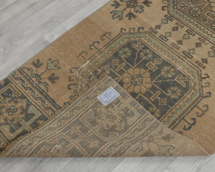 Multicolor Turkish Oushak Rug 2'6" x 11'6" Hand-Knotted texture