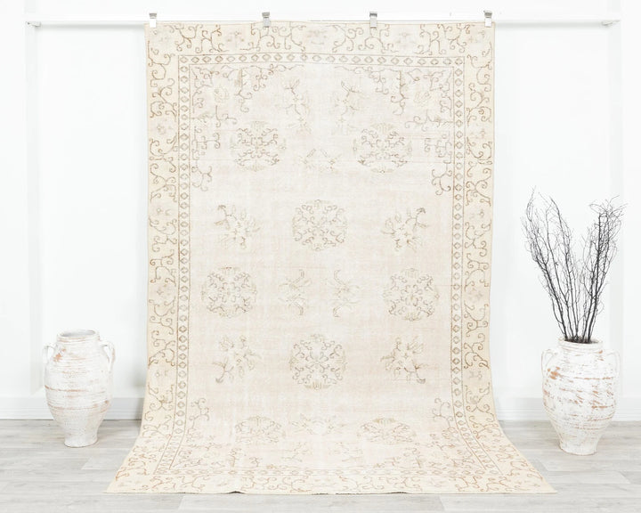 Beige Turkish Oushak Rug 5'10" x 9'1" Hand-Knotted | No. VR65238