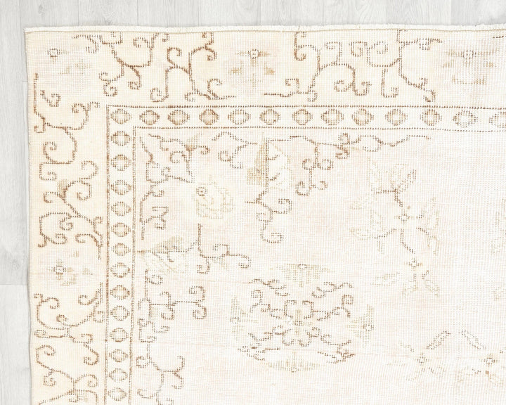 Beige Turkish Oushak Rug 5'10" x 9'1" Hand-Knotted | No. VR65238