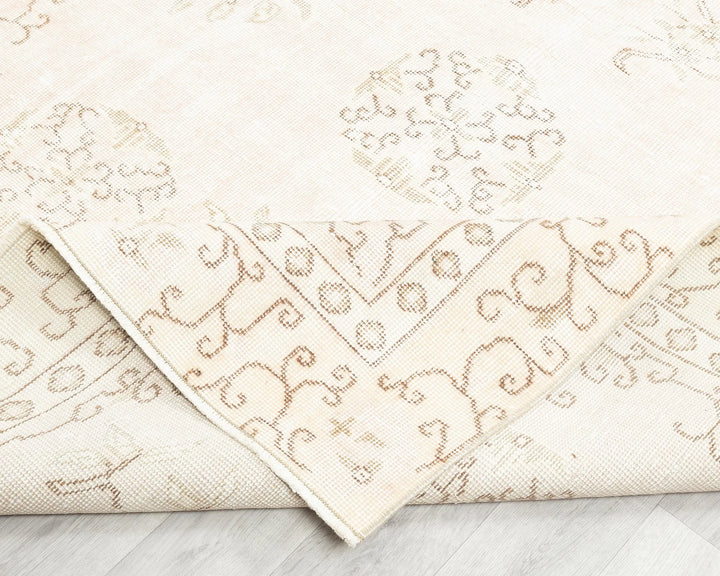 Beige Turkish Oushak Rug 5'10" x 9'1" Hand-Knotted | No. VR65238