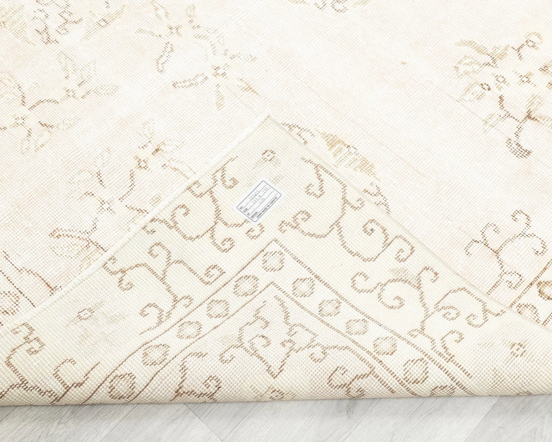 Beige Turkish Oushak Rug 5'10" x 9'1" Hand-Knotted | No. VR65238