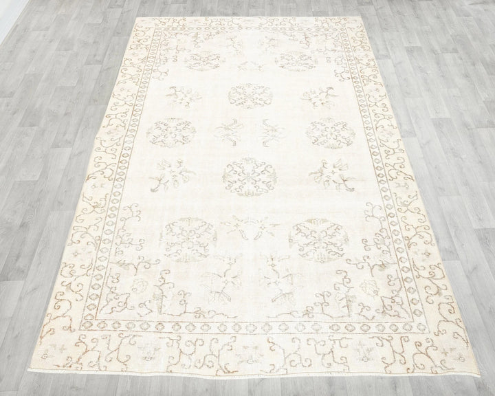 Beige Turkish Oushak Rug 5'10" x 9'1" Hand-Knotted | No. VR65238