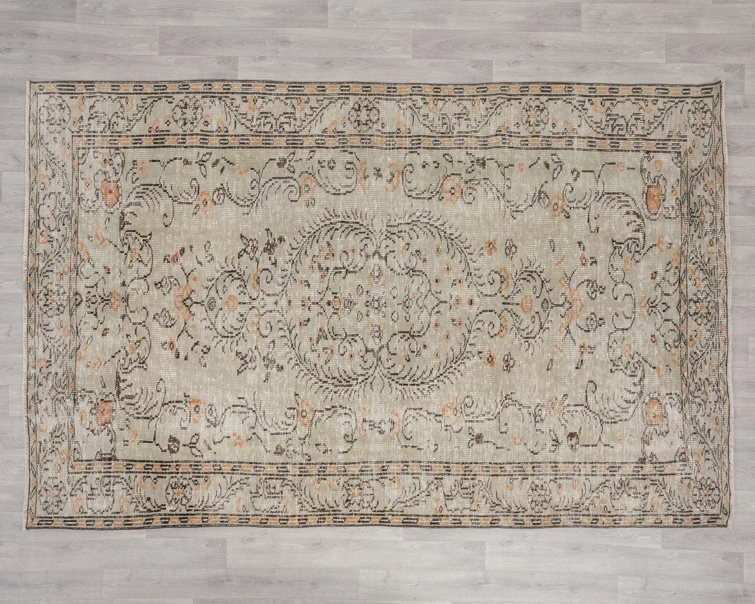 Beige Oushak Rug 5' 8" x 9' 3" | No. VR65501