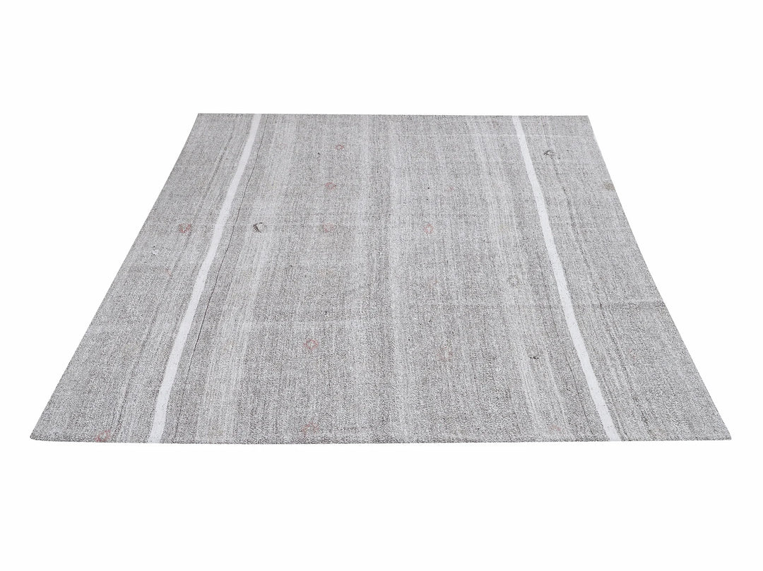 Gray Kilim Rug 5' 11" x 7' 7" | No. VR65756