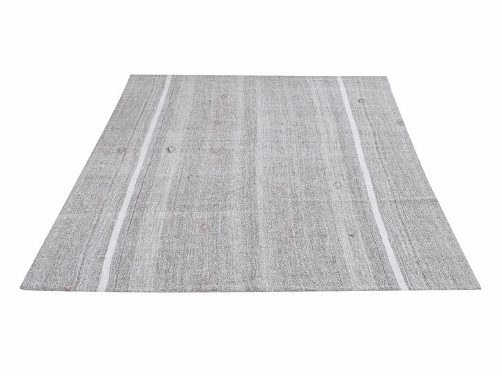 Gray Kilim Rug 5' 11" x 7' 7" | No. VR65756