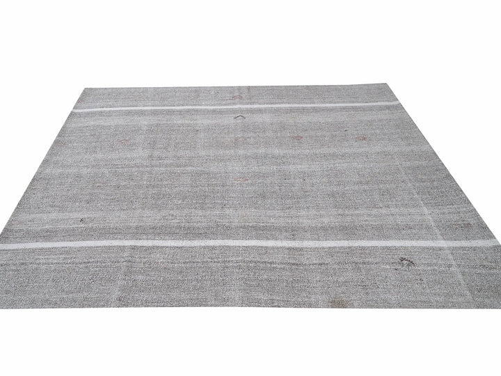 Gray Kilim Rug 5' 11" x 7' 7" | No. VR65756