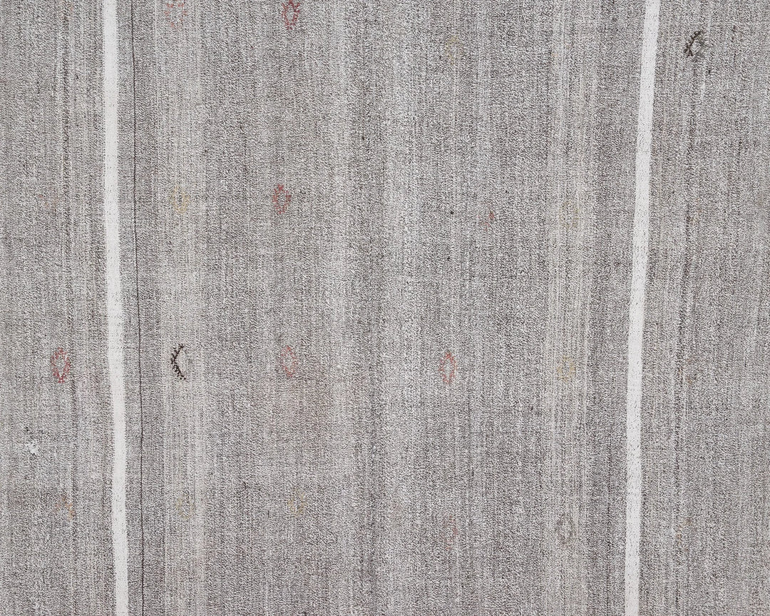 Gray Kilim Rug 5' 11" x 7' 7" | No. VR65756