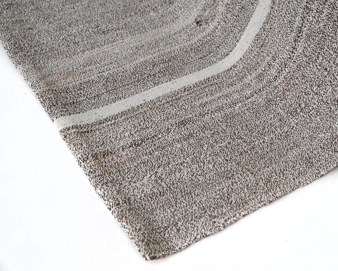 Gray Kilim Rug 5' 11" x 7' 7" | No. VR65756