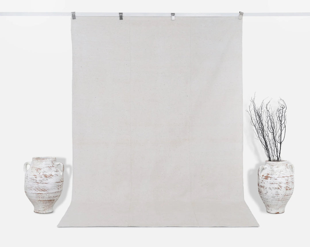 White Kilim Rug 5' 10" x 8' 8" | No. VR65766