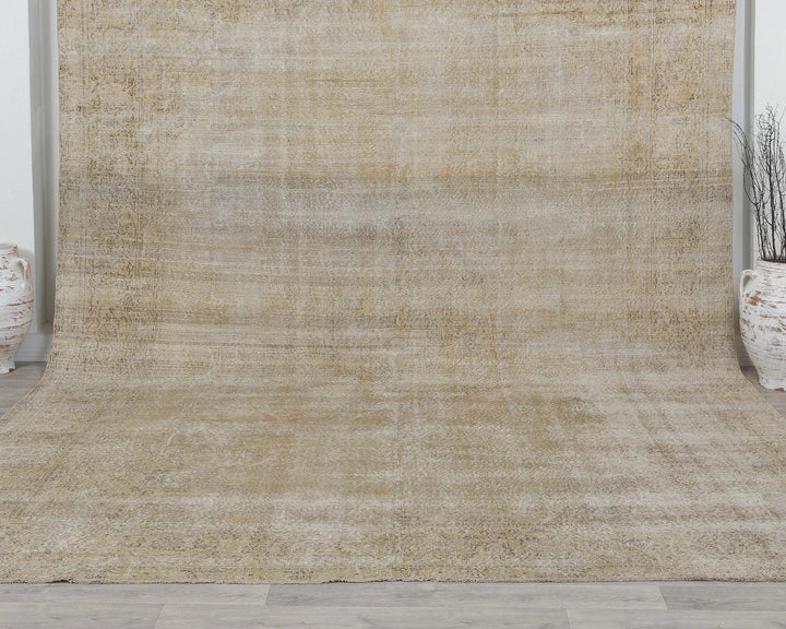 Beige Turkish Oushak Rug 9'5" x 12'9" Hand-Knotted detail