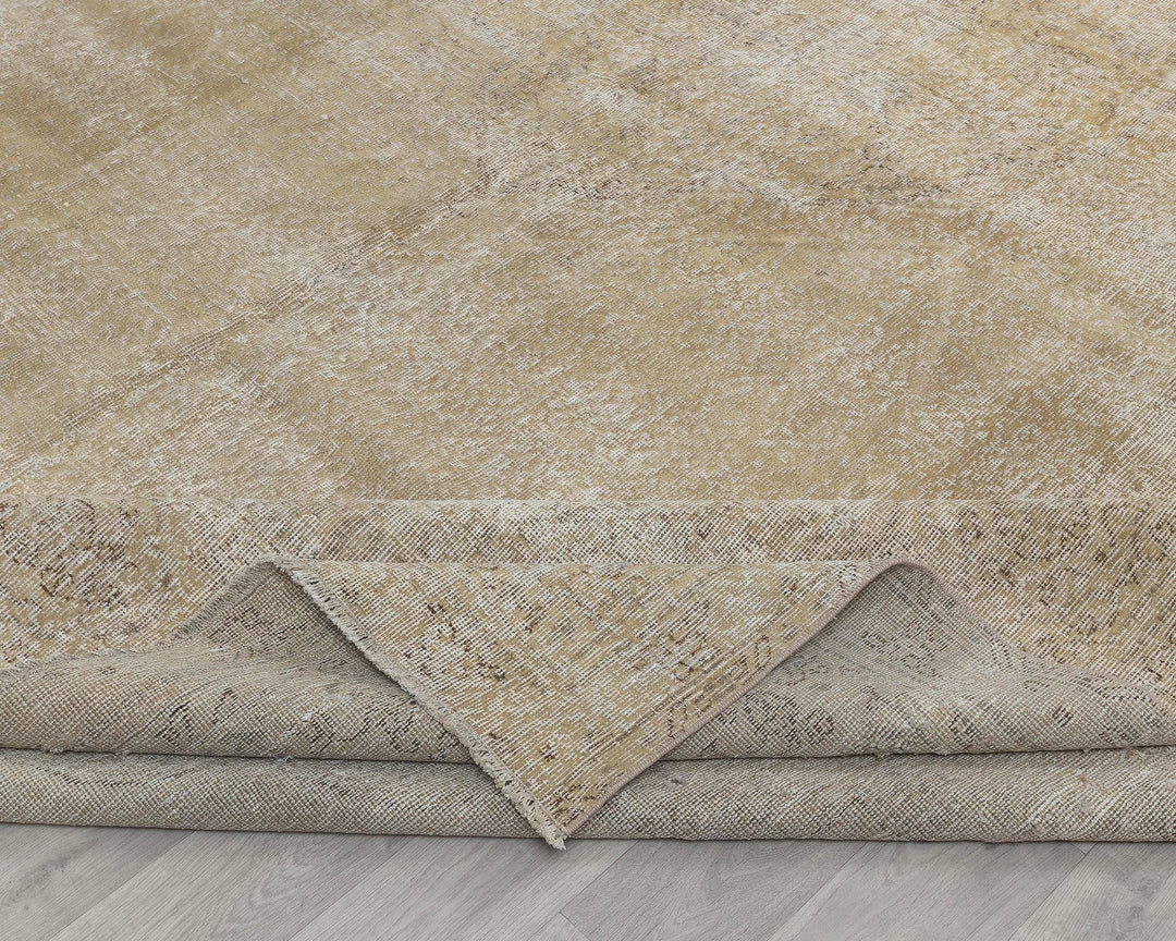 Beige Turkish Oushak Rug 9'5" x 12'9" Hand-Knotted field
