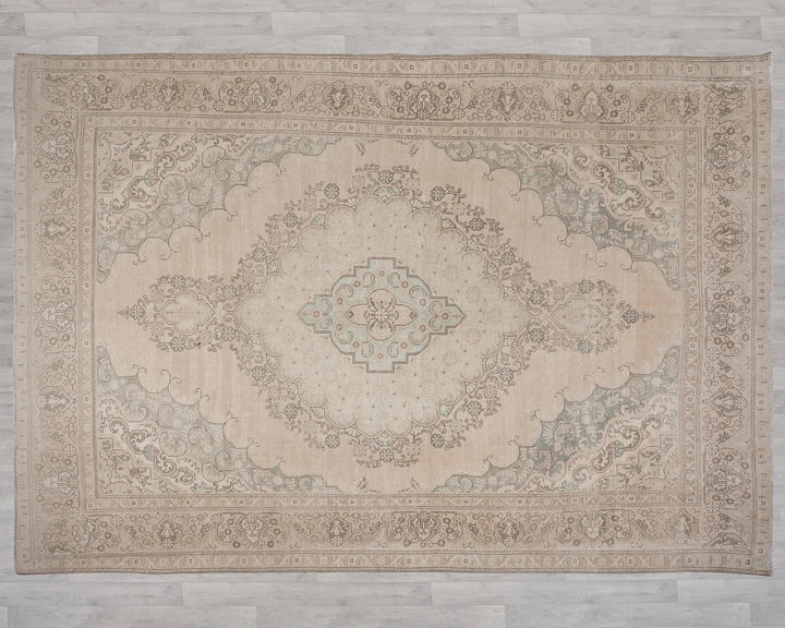 Beige Turkish Oushak Rug 9'6" x 13'1" Hand-Knotted | No. VR65890
