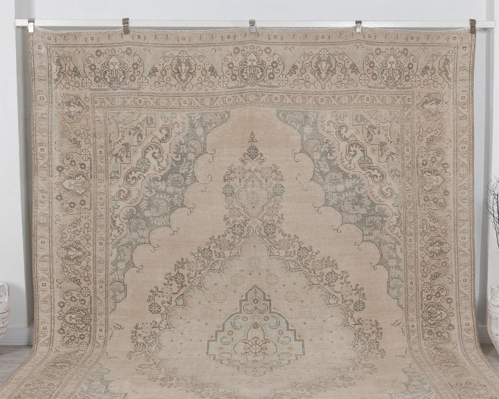 Beige Turkish Oushak Rug 9'6" x 13'1" Hand-Knotted | No. VR65890