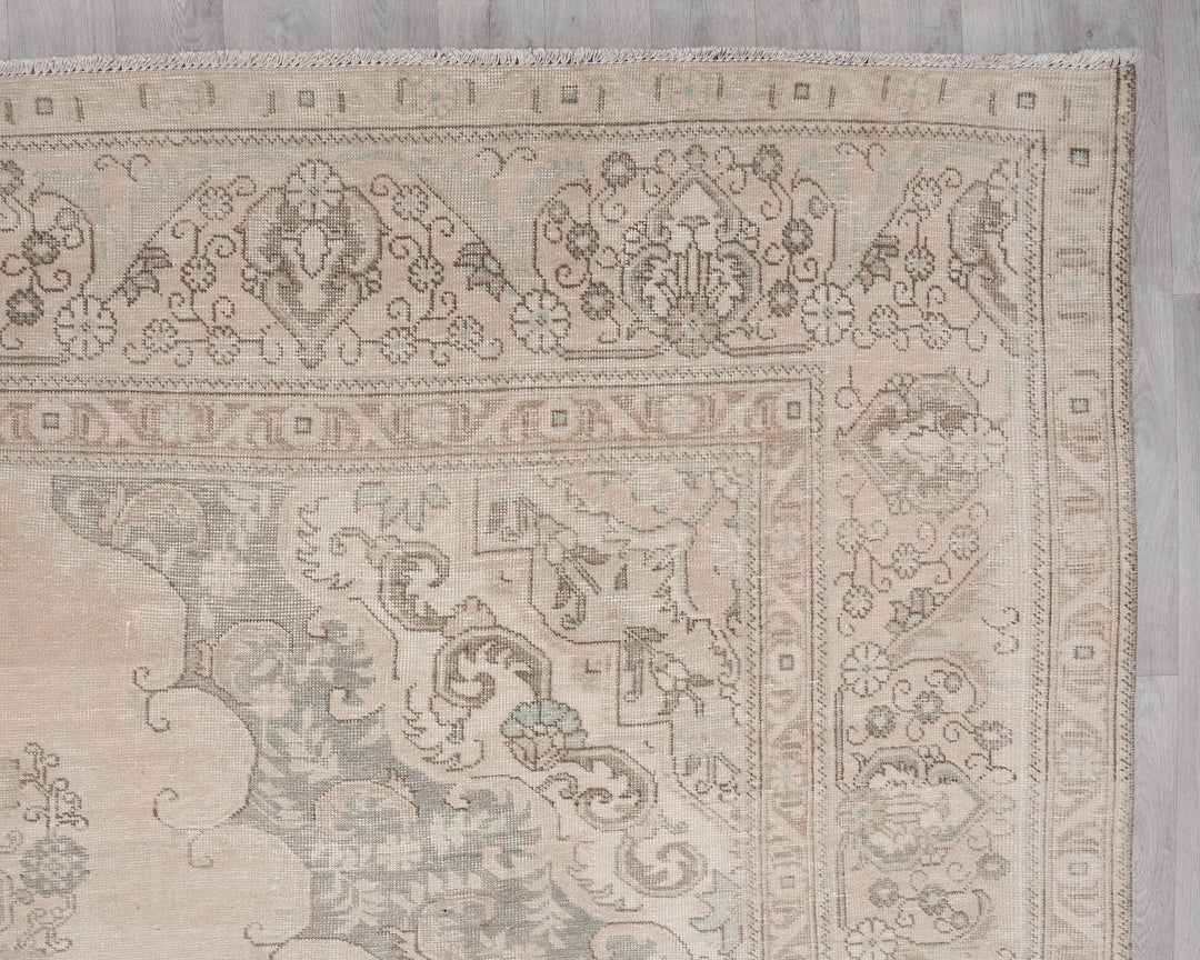 Beige Turkish Oushak Rug 9'6" x 13'1" Hand-Knotted | No. VR65890