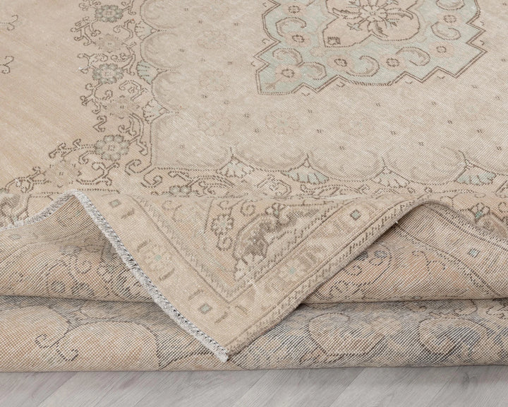 Beige Turkish Oushak Rug 9'6" x 13'1" Hand-Knotted | No. VR65890