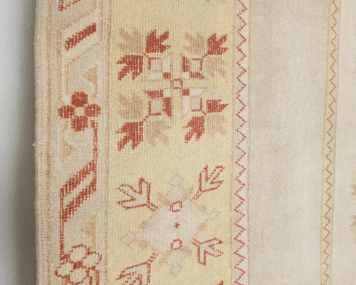 Beige Oushak Rug 5' 5" x 7' 11" | No. VR66119