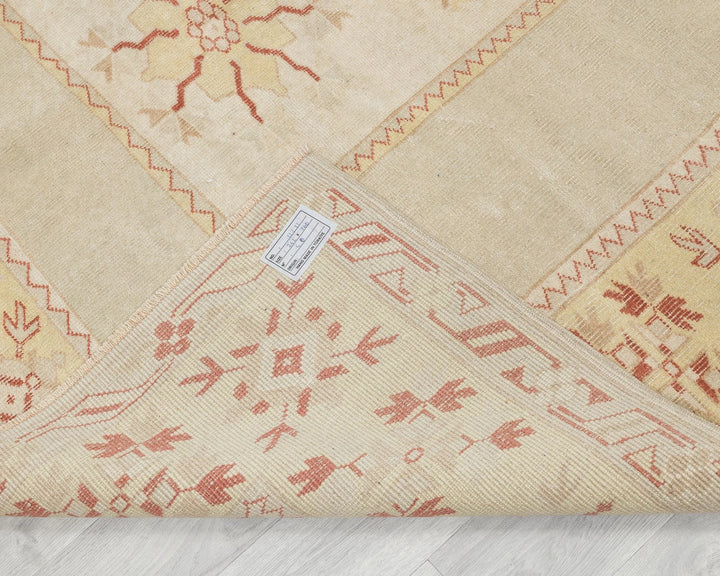 Beige Oushak Rug 5' 5" x 7' 11" | No. VR66119