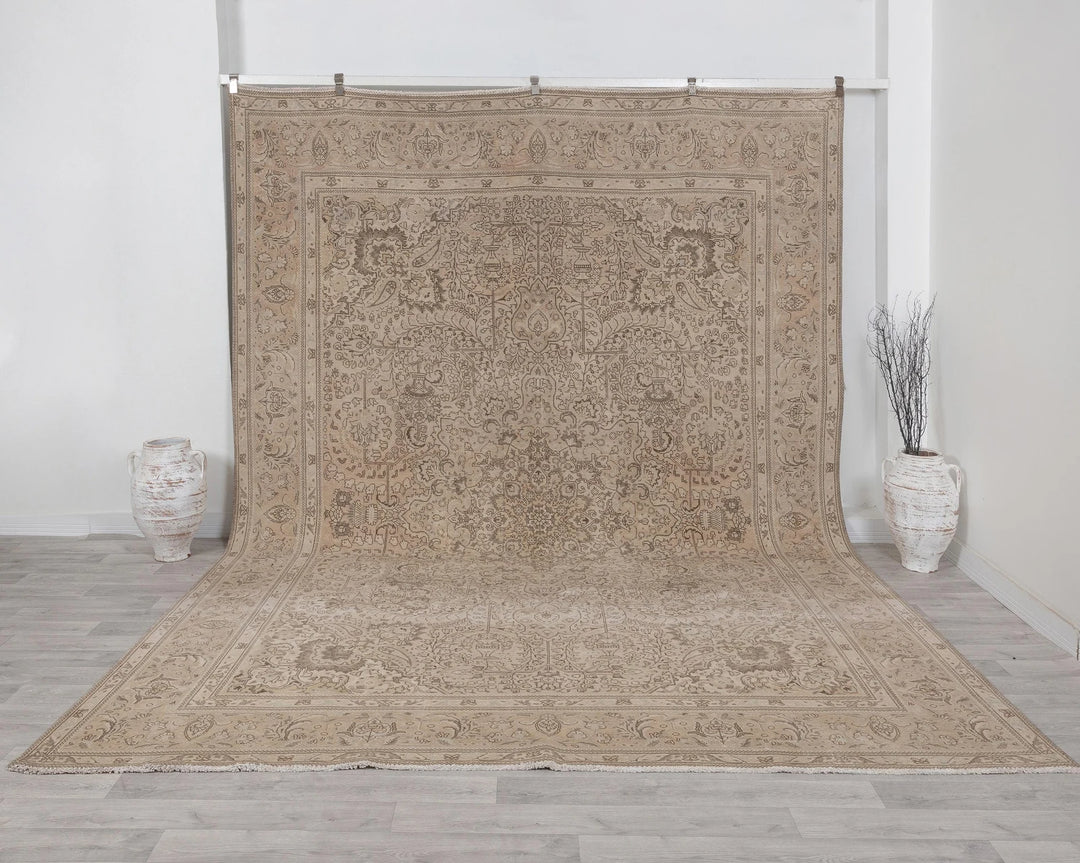 Beige Turkish Oushak Rug 9' 4" x 12' 8" Hand-Knotted | No. VR66343