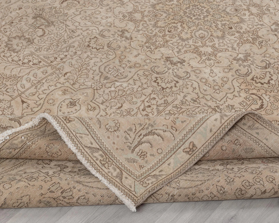 Beige Turkish Oushak Rug 9' 4" x 12' 8" Hand-Knotted | No. VR66343