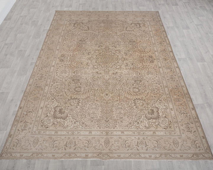 Beige Turkish Oushak Rug 9' 4" x 12' 8" Hand-Knotted | No. VR66343