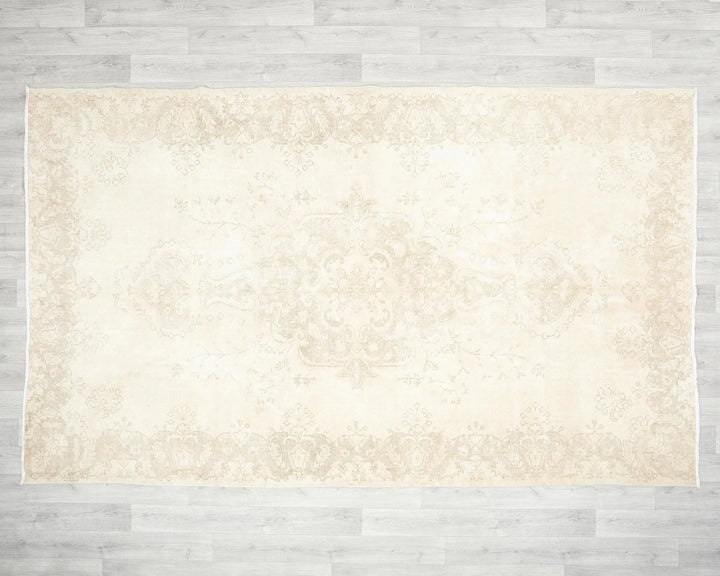 Beige Turkish Oushak Rug 5'10" x 9'4" Hand-Knotted | No. VR66345