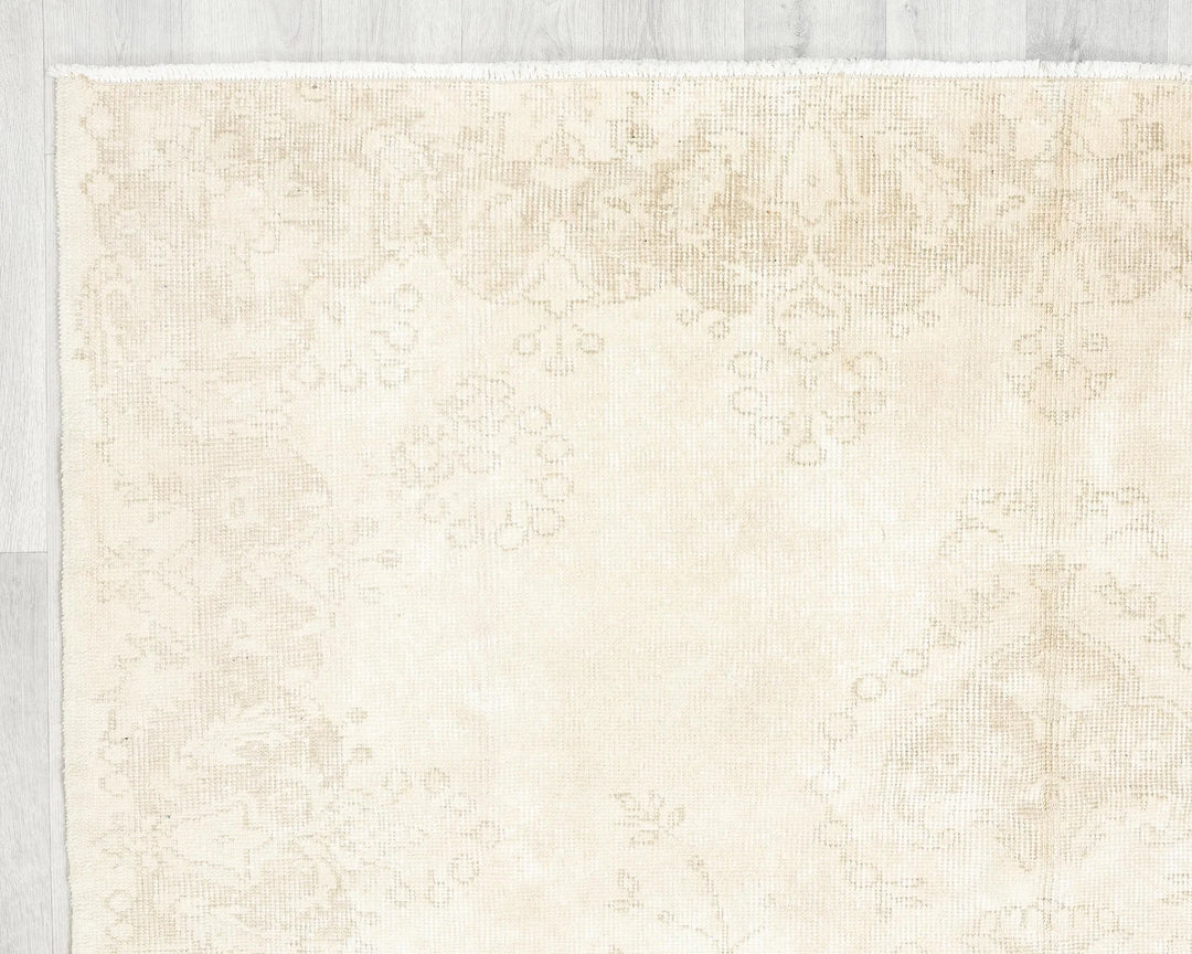 Beige Turkish Oushak Rug 5'10" x 9'4" Hand-Knotted | No. VR66345