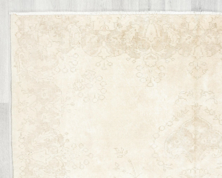 Beige Turkish Oushak Rug 5'10" x 9'4" Hand-Knotted | No. VR66345