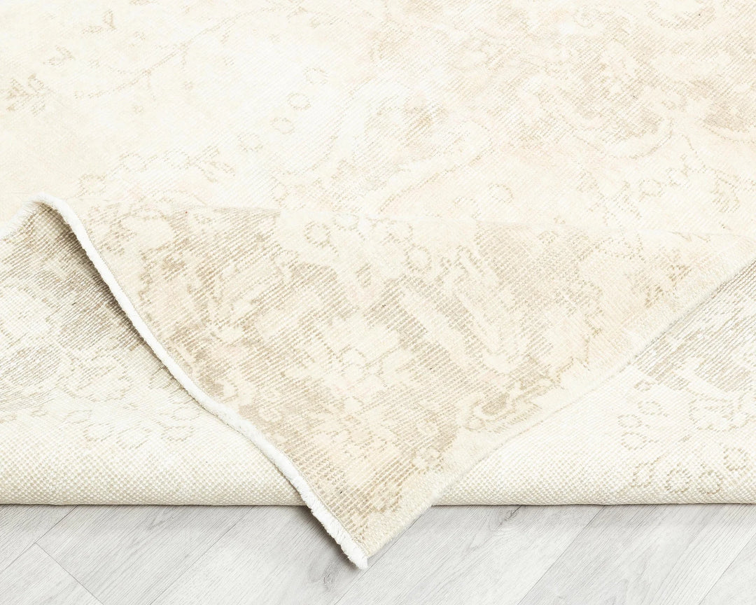 Beige Turkish Oushak Rug 5'10" x 9'4" Hand-Knotted | No. VR66345