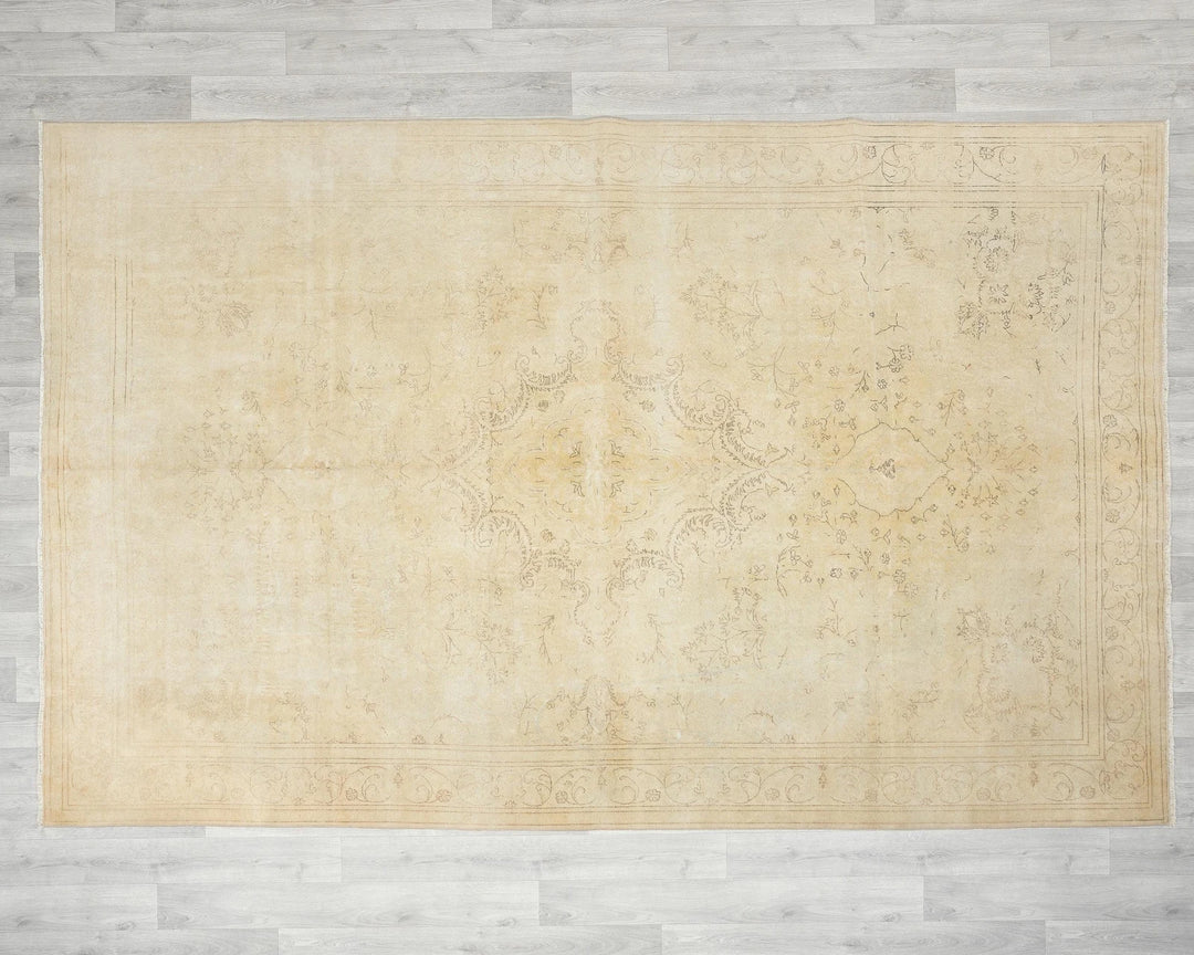 Multicolor Turkish Oushak Rug 6' 6" x 9' 7" Hand-Knotted | No. VR66355
