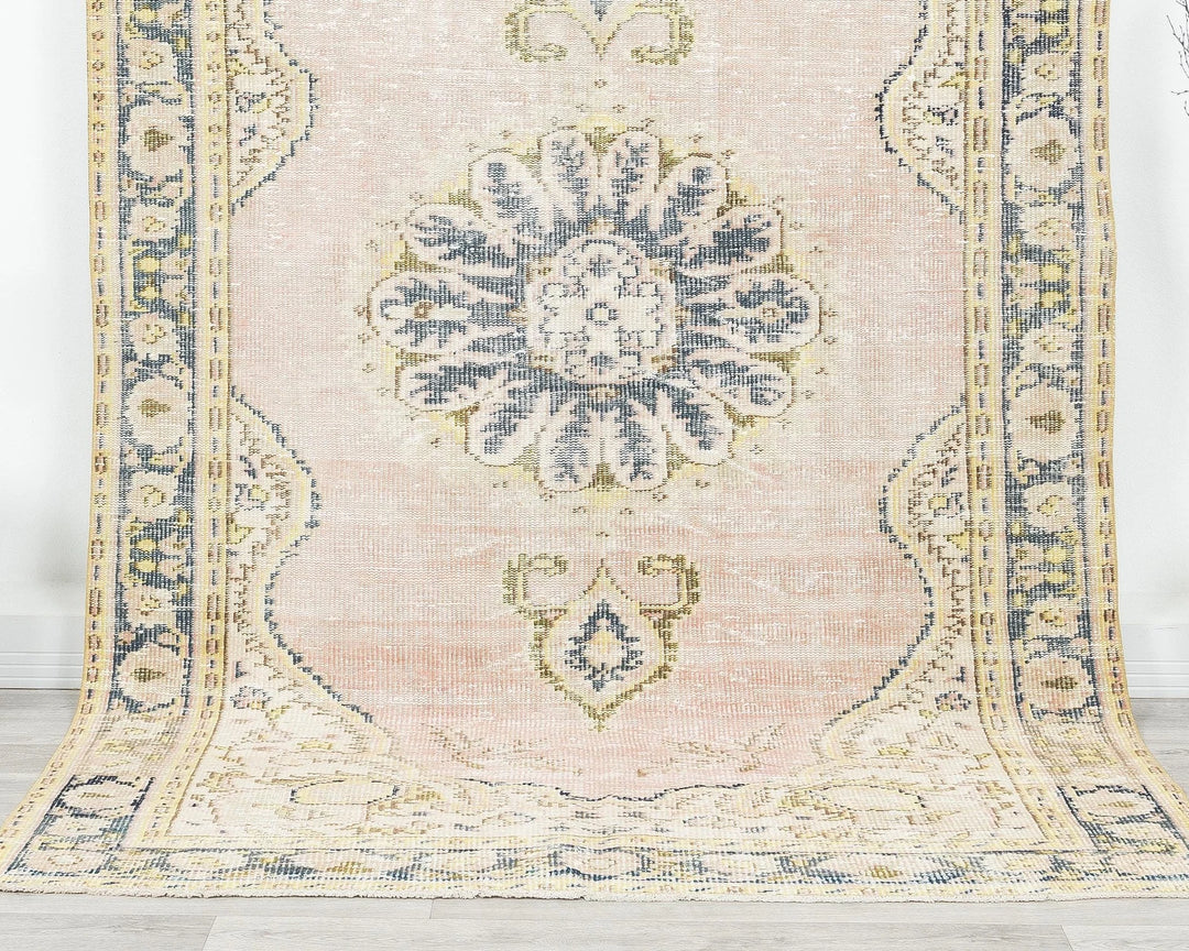 Pink Turkish Oushak Rug 5' 1" x 8' 11" Hand-Knotted detail
