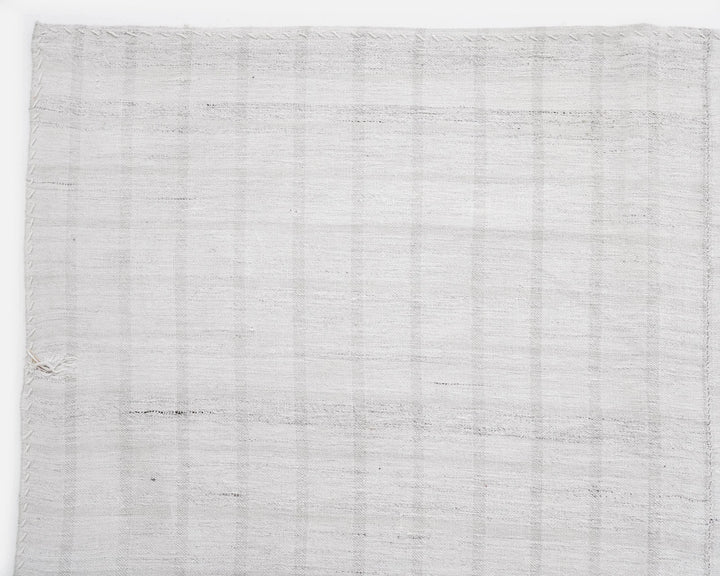 Neutral Kilim Rug 8' 4" x 11' 10" | No. VR66440