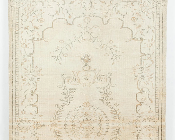 Beige Oushak Rug 5' 7" x 9' 5" | No. VR66470