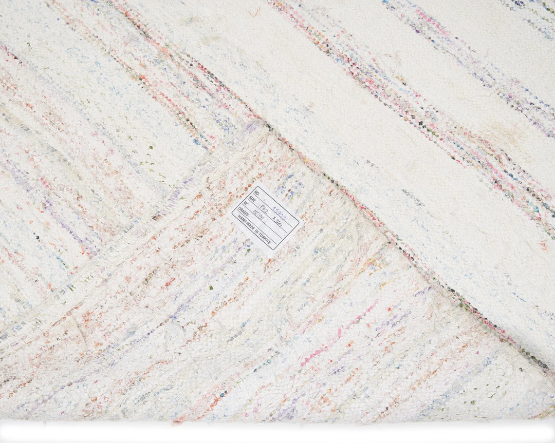 Neutral Kilim Rug 5' 8" x 11' 3" | No. VR66752