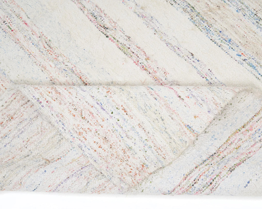 Neutral Kilim Rug 5' 8" x 11' 3" | No. VR66752
